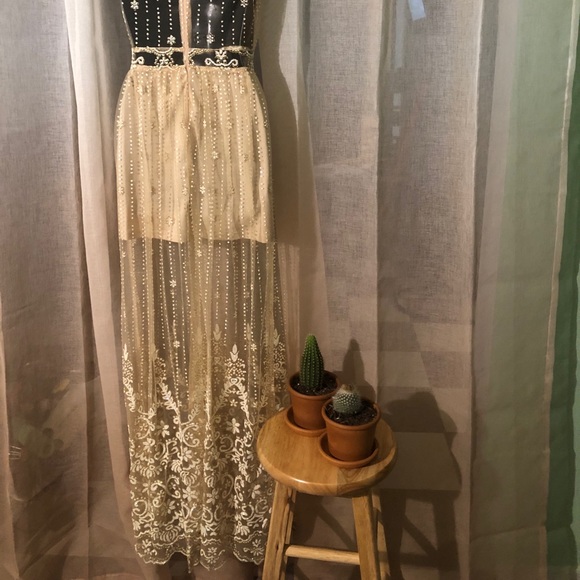 wedding/prom gown. Used once. Great condition. - Picture 3 of 4